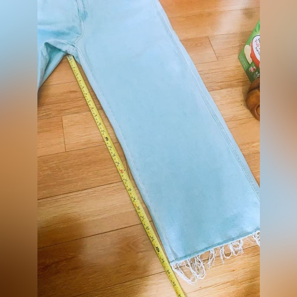 Levi Strauss Signature Women's Heritage High-Rise Wide Leg Jeans 16 - Picture 10 of 16